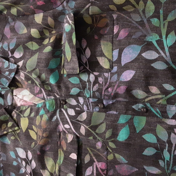 Colorful  leaf button down shirt - Picture 4 of 4